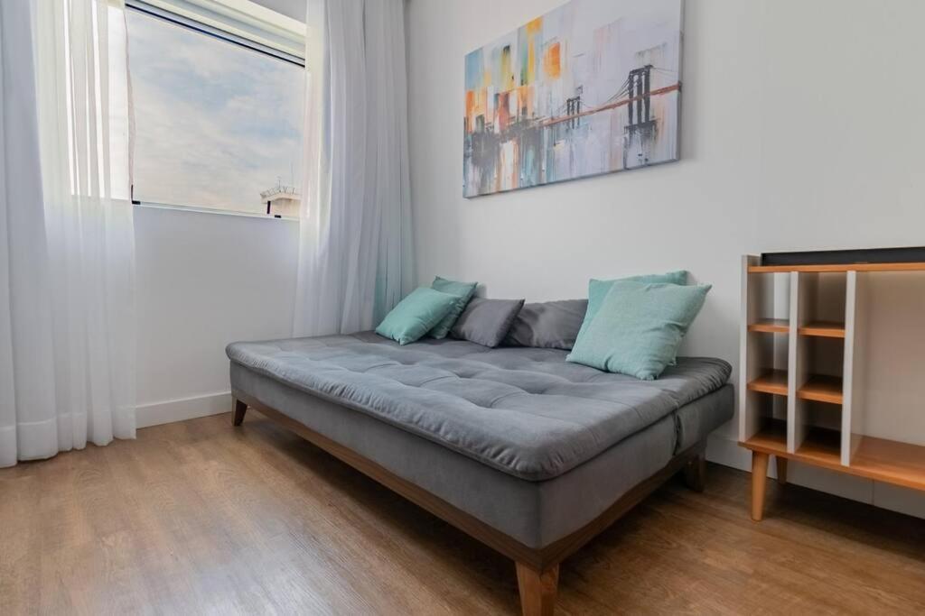 Apartamento Flat Charmoso Na Iconica Oscar Freire Pi1402 *