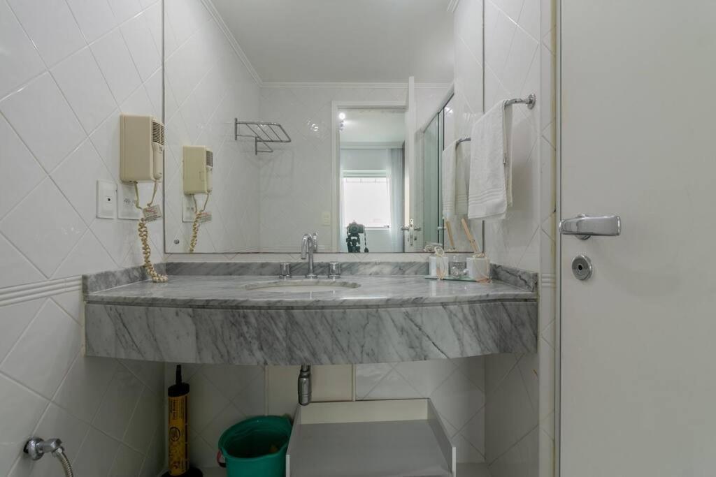 Flat Charmoso Na Iconica Oscar Freire Pi1402 * São Paulo